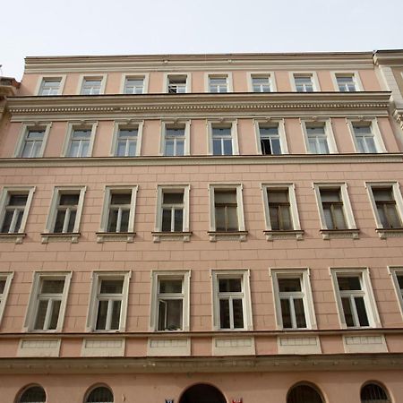 Victoria Design Stays - Apartment Rehorova プラハ エクステリア 写真