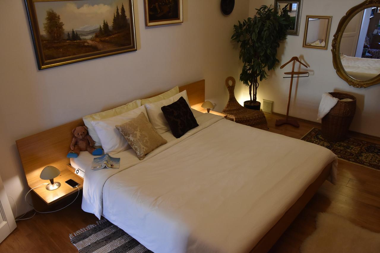 Victoria Design Stays - Apartment Rehorova プラハ エクステリア 写真