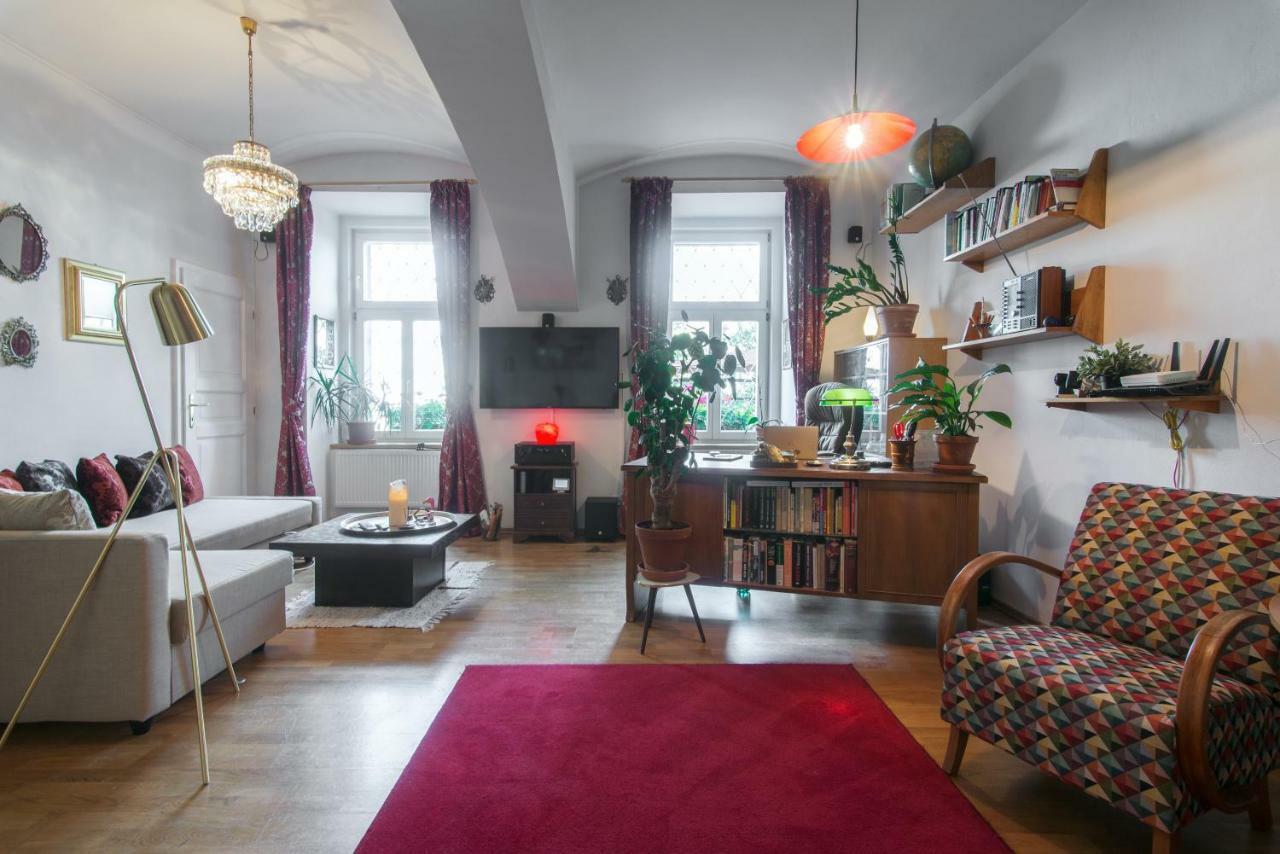 Victoria Design Stays - Apartment Rehorova プラハ エクステリア 写真